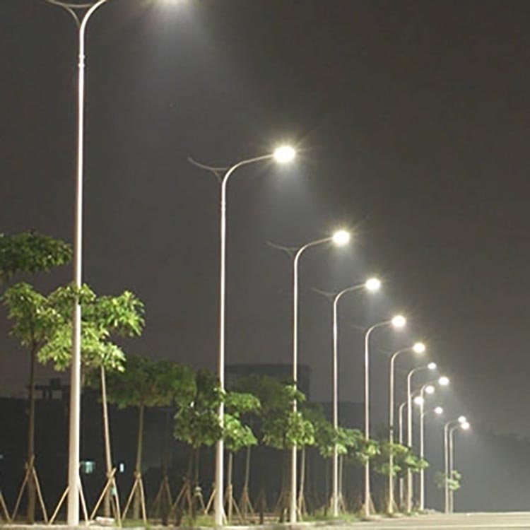 Đèn năng lượng mặt trời Đà Nẵng - Giá Rẻ Tận Gốc