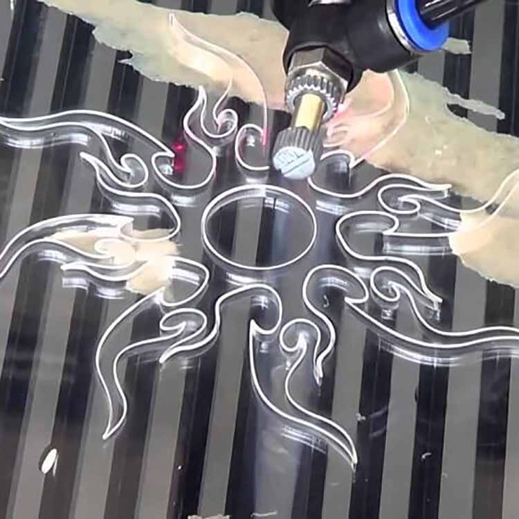 Đại lý CẮT-KHẮC mica tại Đà Nẵng