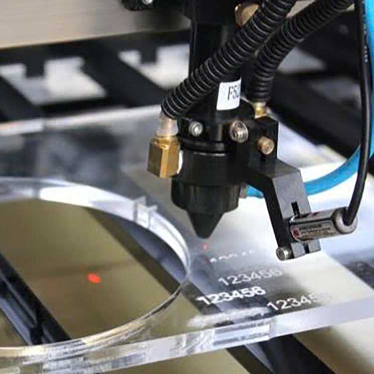 Địa điểm CẮT-KHẮC mica tại Đà Nẵng